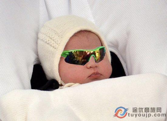 英国王室生了小公主,澳大利亚人送她什么礼物